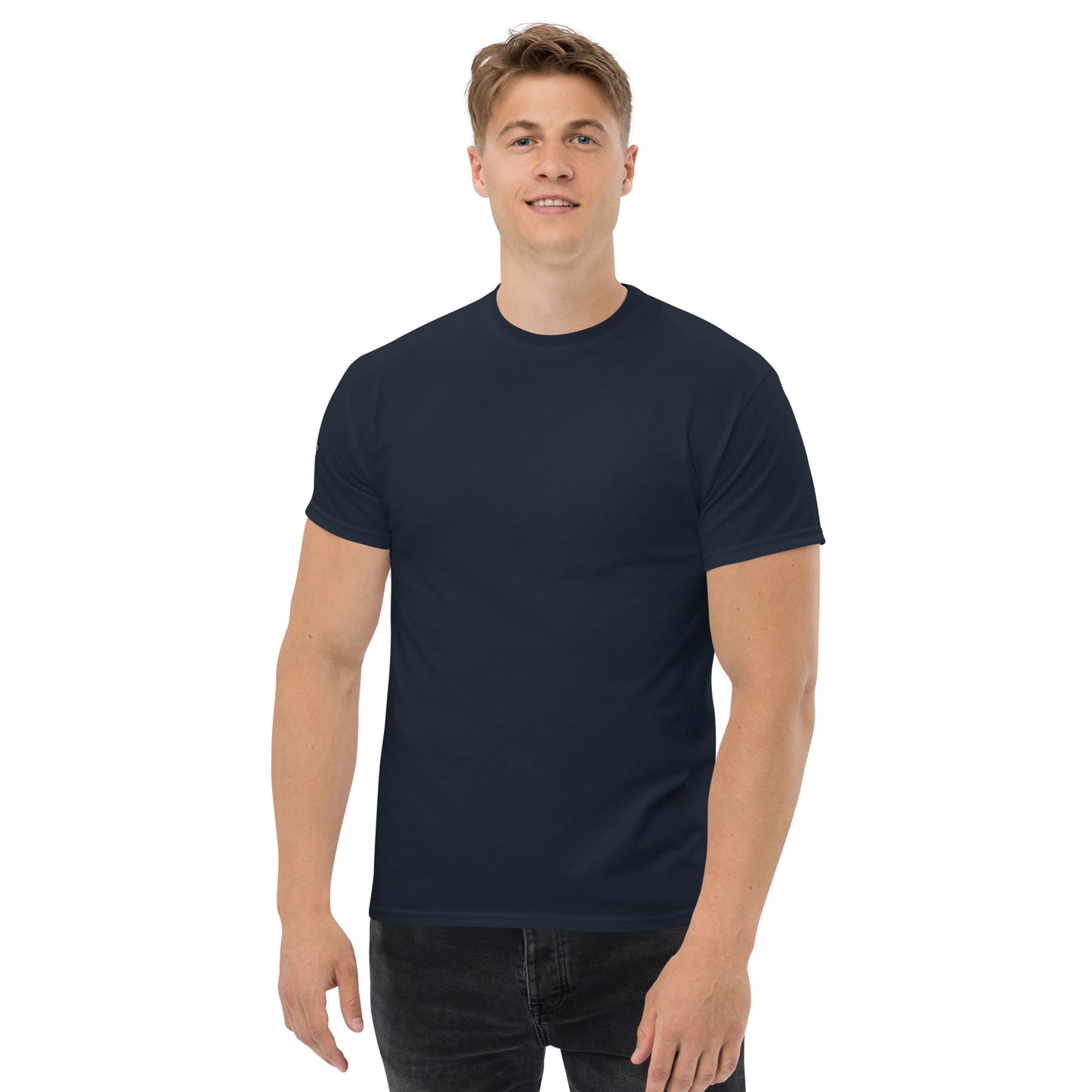 Elev8 T-shirt verkrijgbaar in 2 kleuren!